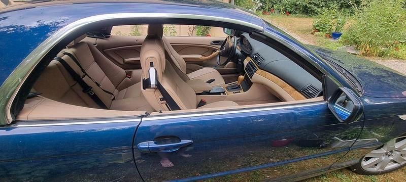 Gebraucht BMW 320 Cabriolet 170 PS (125 kW) 2003 Blau Cabrio