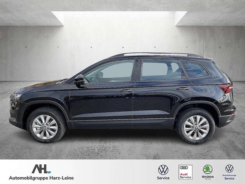 Neu Skoda Karoq Selection 150 PS (110 kW) 2025 Schwarzmagic SUV