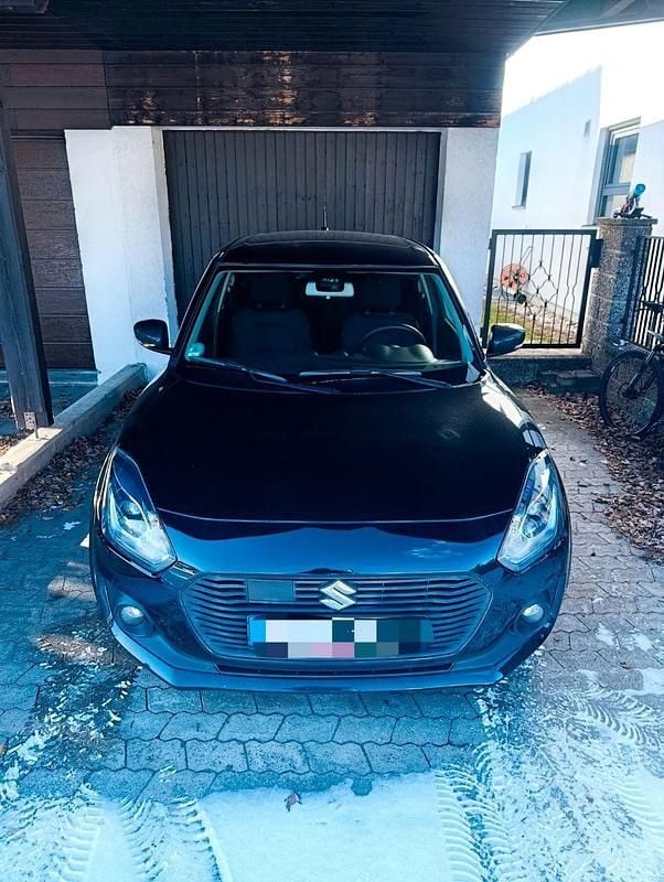 Schwarz Gebraucht 2018 Suzuki Swift Comfort+ Kleinwagen | 11.300 € (Guter Preis) - Bild 1/4