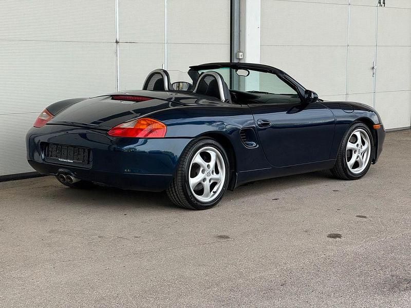 Second-hand Porsche Boxster 204 CP (150 kW) 2001 Albastru Cabrio