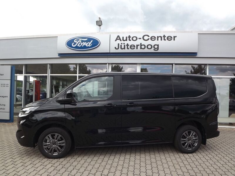 Schwarz Gebraucht 2024 Ford Tourneo Custom Titanium Van / Kleinbus | 55.890 € - Bild 1/4