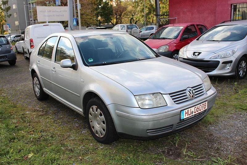 Gebraucht VW Bora Comfortline 110 PS (80 kW) 2003 Silber Limousine