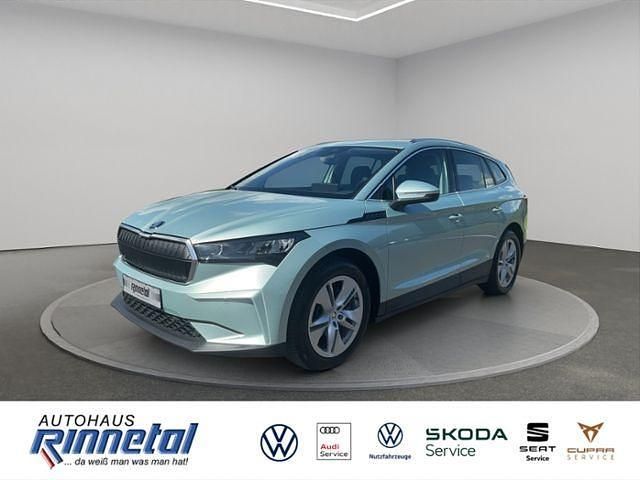 Arctic silber metallic Gebraucht 2022 Skoda Enyaq iV Loft SUV | 29.960 € (Guter Preis) - Bild 1/4