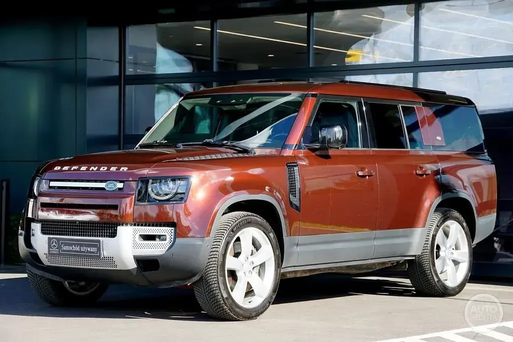 Gebraucht Land Rover Defender First Edition 400 PS (294 kW) 2023 Rot SUV