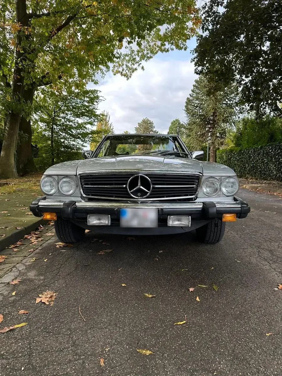 Gebraucht Mercedes SL450 217 PS (159 kW) 1977 Silber Cabrio