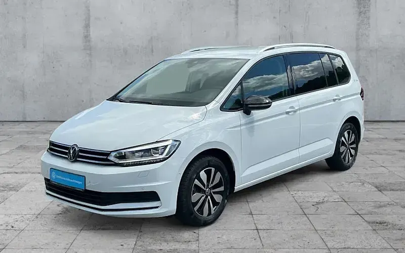 Gebraucht VW Touran Goal 150 PS (110 kW) 2025 Weiß Van / Kleinbus
