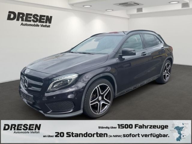 Violett Gebraucht 2014 Mercedes GLA220 AMG line SUV | 18.750 € - Bild 1/4