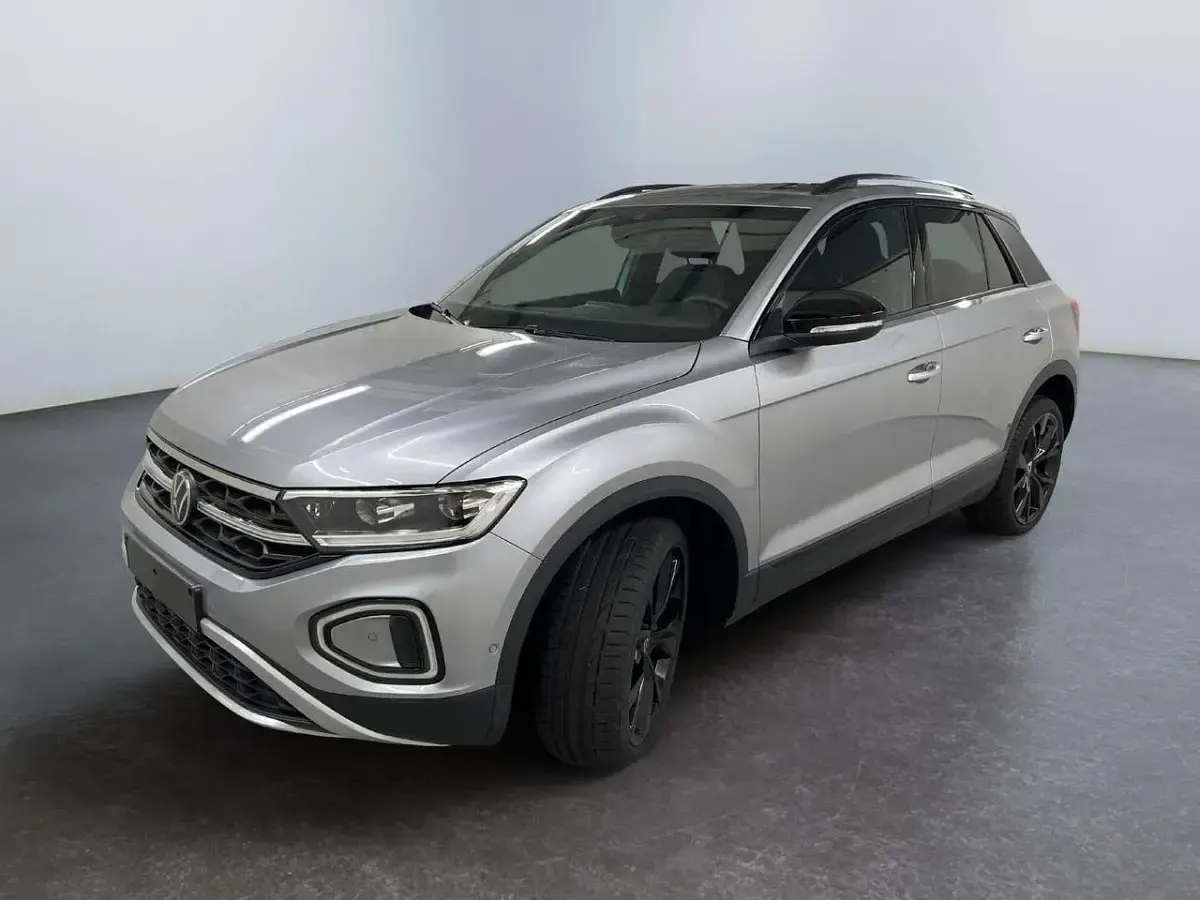 Neu VW T-Roc Cabriolet Black Edition 150 PS (110 kW) 2025 K2  pyrite silver met. SUV