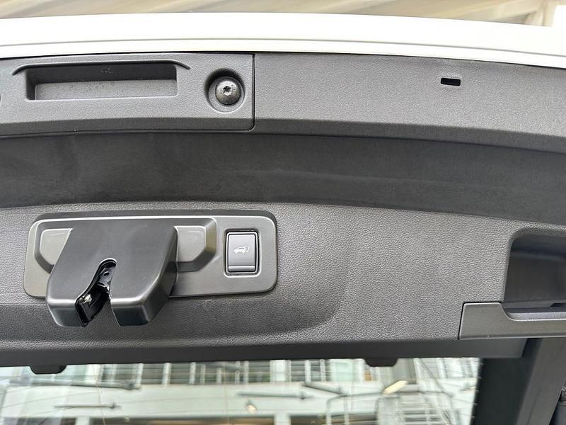 Gebraucht Renault Rafale 300 PS (220 kW) 2025 Weiß SUV