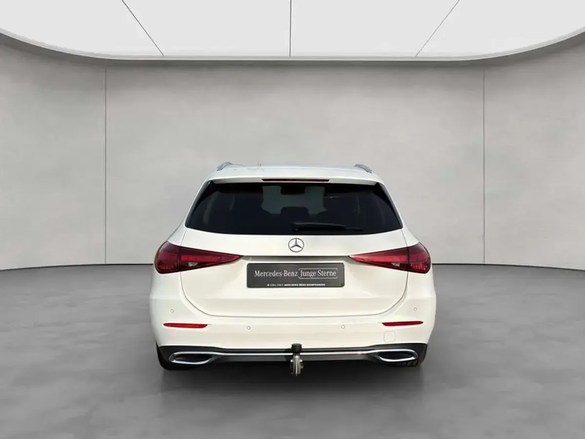 Gebraucht Mercedes C180 Advanced Plus 170 PS (125 kW) 2025 Weiß Limousine