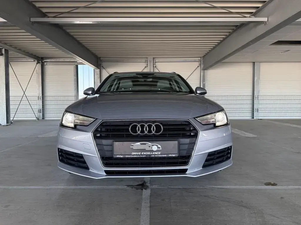 Gebraucht Audi A4 Comfort 150 PS (110 kW) 2016 Silber Kombi