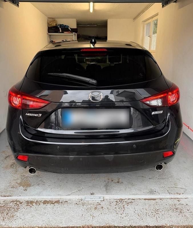 Gebraucht Mazda 3 Inclusive 120 PS (88 kW) 2015 Schwarz Limousine