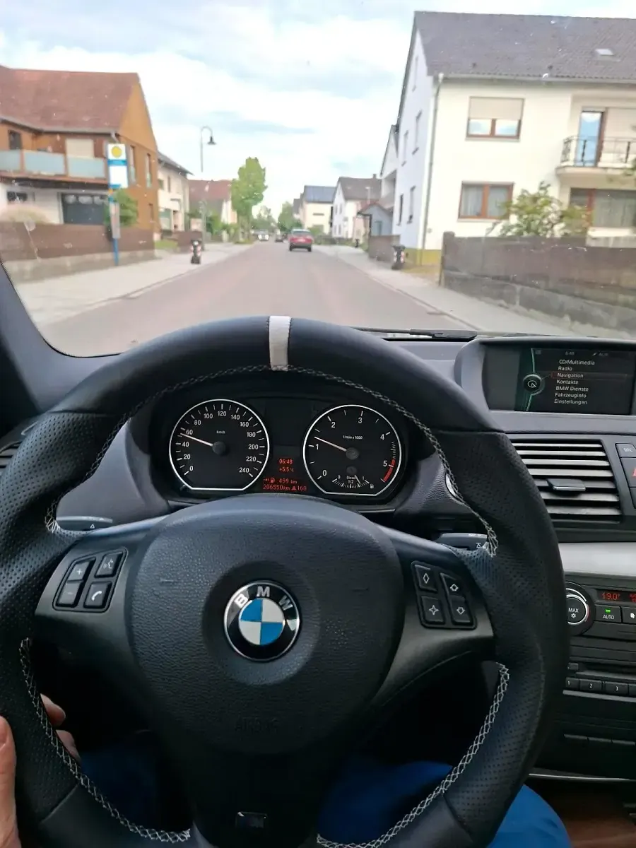 Gebraucht BMW 118 Coupé 143 PS (105 kW) 2010 Schwarz Coupé