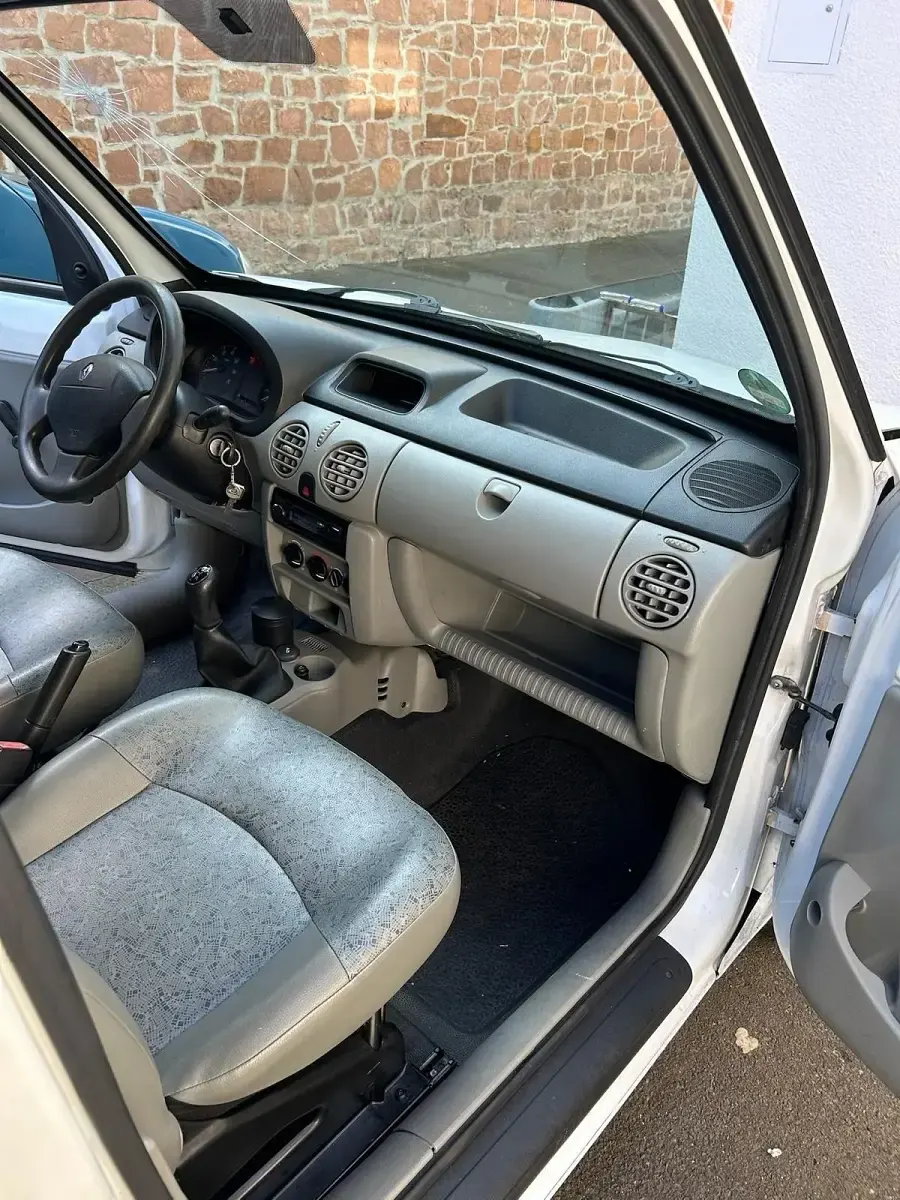 Gebraucht Renault Kangoo 65 PS (47 kW) 2008 Weiß Van / Kleinbus