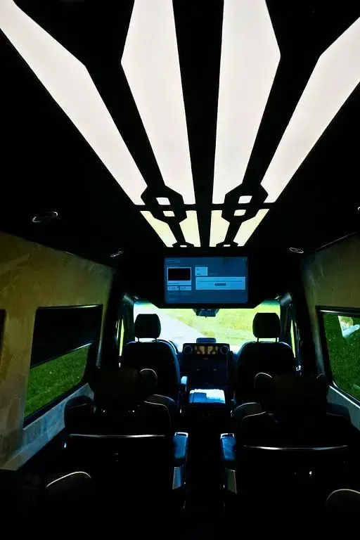 Gebraucht Mercedes Sprinter 190 PS (139 kW) 2025 Schwarz Van