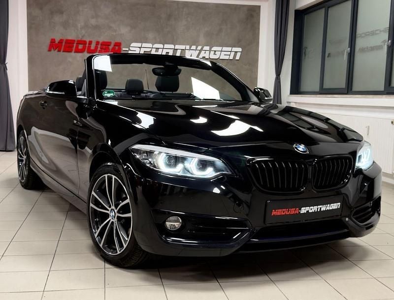 Gebraucht BMW 220 Sport Line 190 PS (139 kW) 2020 Schwarz Cabrio