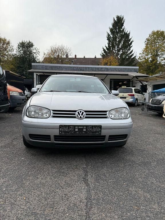 Gebraucht VW Golf IV Comfortline 75 PS (55 kW) 2001 Silber Limousine