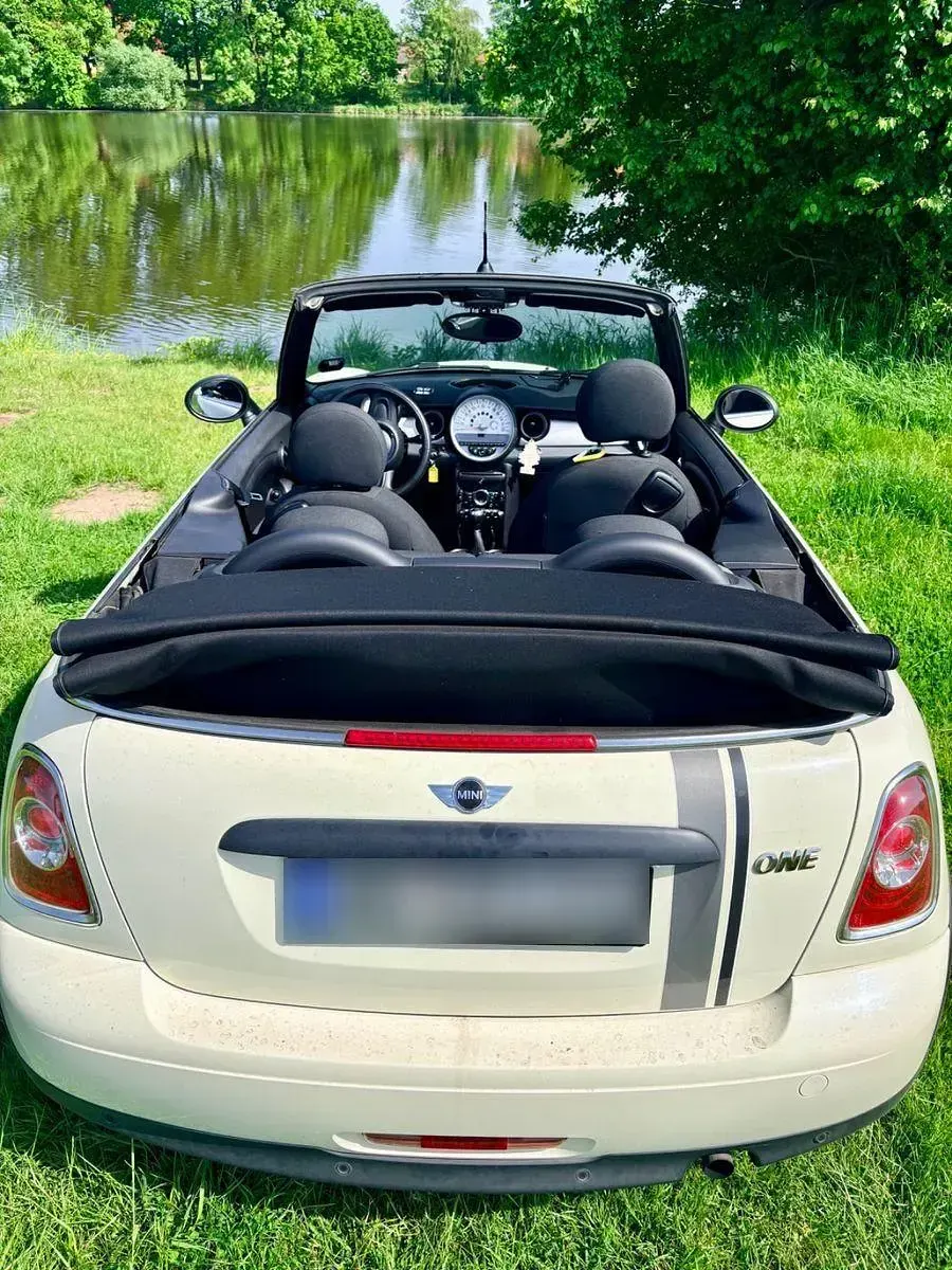 Gebraucht Mini One Cabriolet 98 PS (72 kW) 2012 Weiß Cabrio