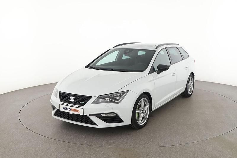 Weiß Gebraucht 2018 Cupra Leon Kombi | 19.060 € (Guter Preis) - Bild 1/3