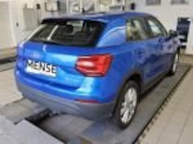 Gebraucht Audi Q2 Design 116 PS (85 kW) 2019 Arablau kristalleffekt SUV