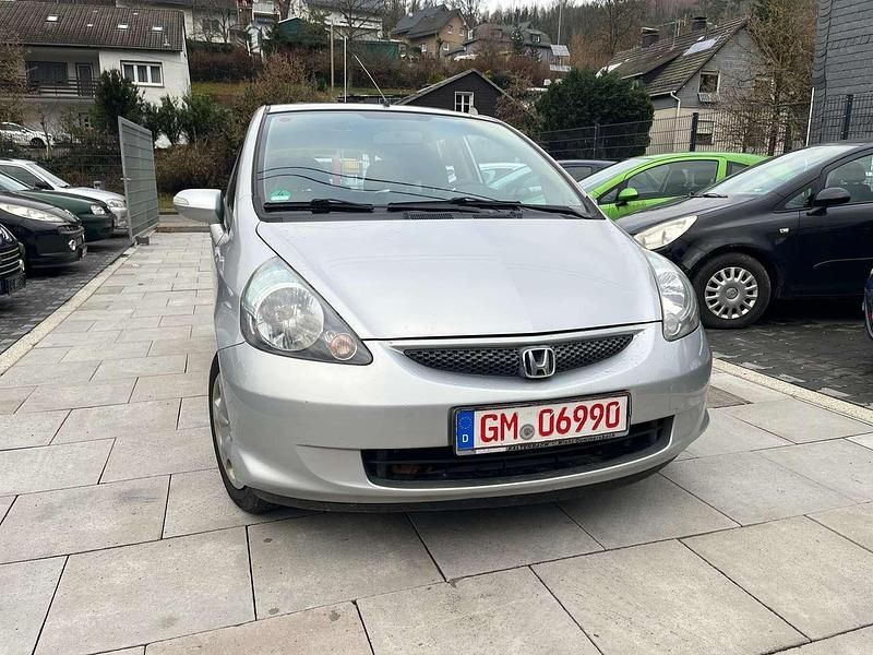 Satin silver m. Gebraucht 2005 Honda Jazz LS Kleinwagen | 2.000 € (Fairer Preis) - Bild 1/4