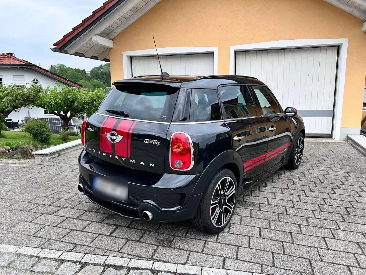 Gebraucht Mini John Cooper Works 184 PS (135 kW) 2013 Schwarz Kleinwagen