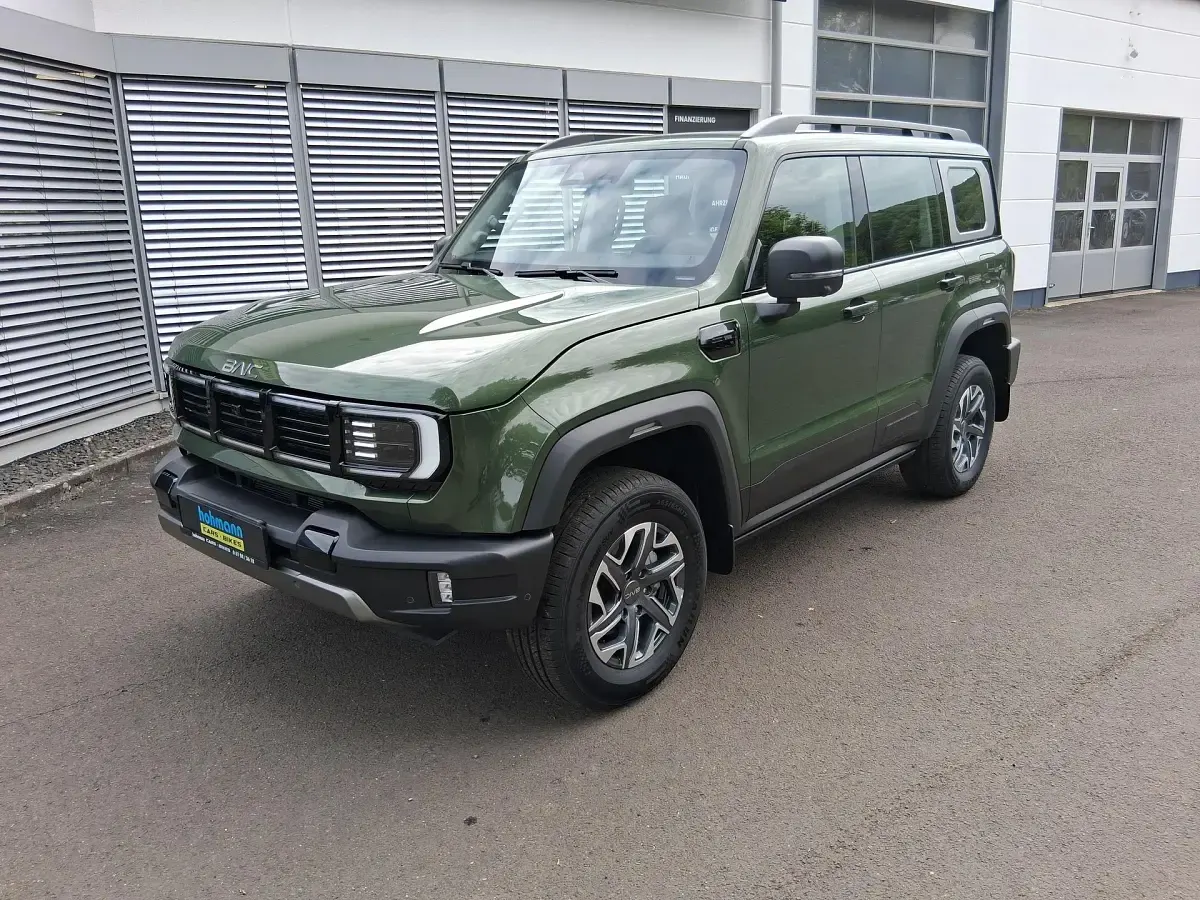 Neu Baic BJ40 234 PS (172 kW) 2026 Grün SUV