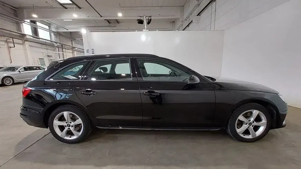 Gebraucht Audi A4 Advanced Plus 150 PS (110 kW) 2023 Schwarz Kombi