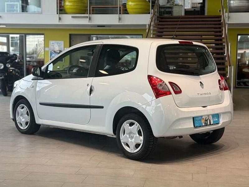 Second-hand Renault Twingo Expression 75 CP (55 kW) 2014 Alb Hatchback