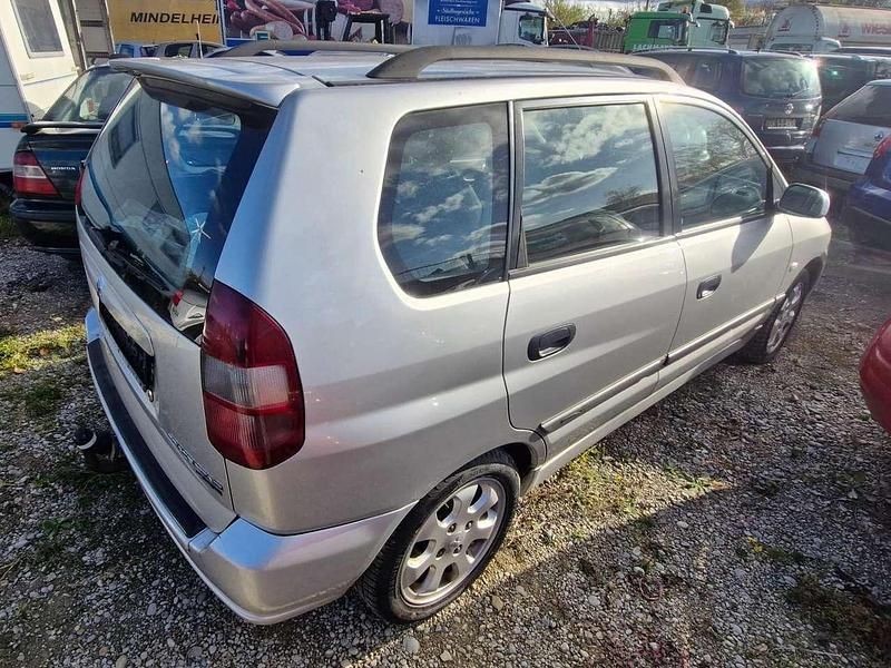 Gebraucht Mitsubishi Space Star 102 PS (75 kW) 2002 Silber Van / Kleinbus
