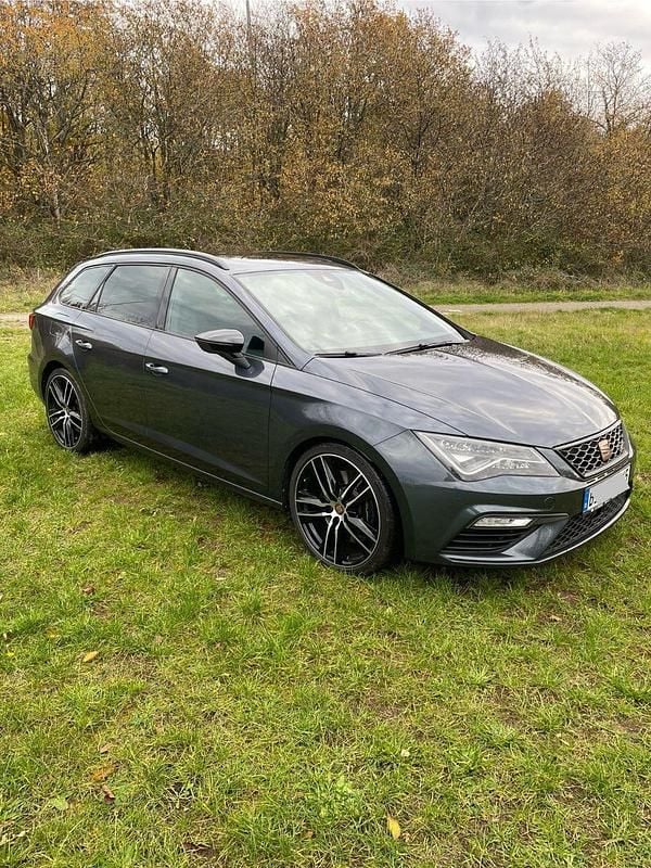 Gebraucht Seat Leon 4Drive 300 PS (220 kW) 2020 Grau Kombi