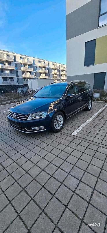 Gebraucht VW Passat Highline 170 PS (125 kW) 2012 Blau Kombi