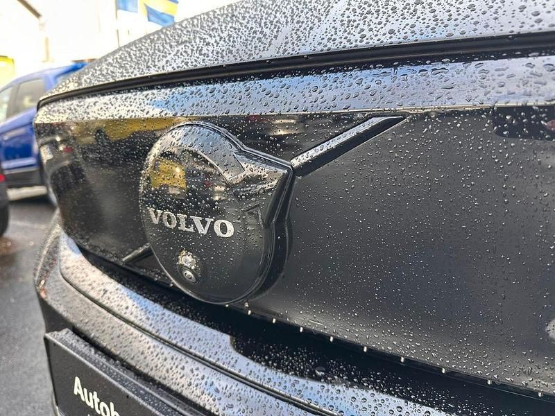 Gebraucht Volvo EX40 Ultra 185 kW (252 PS) 2025 Schwarz SUV