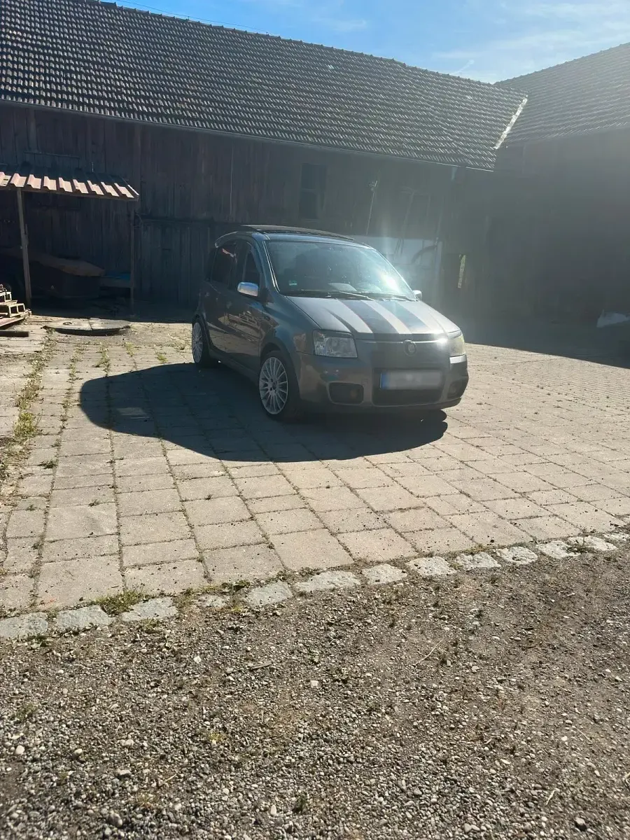 Gebraucht Fiat Panda 105 PS (77 kW) 2007 Grau Kleinwagen