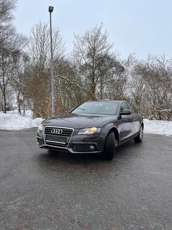 Gebraucht Audi A4 160 PS (117 kW) 2008 Grau Limousine