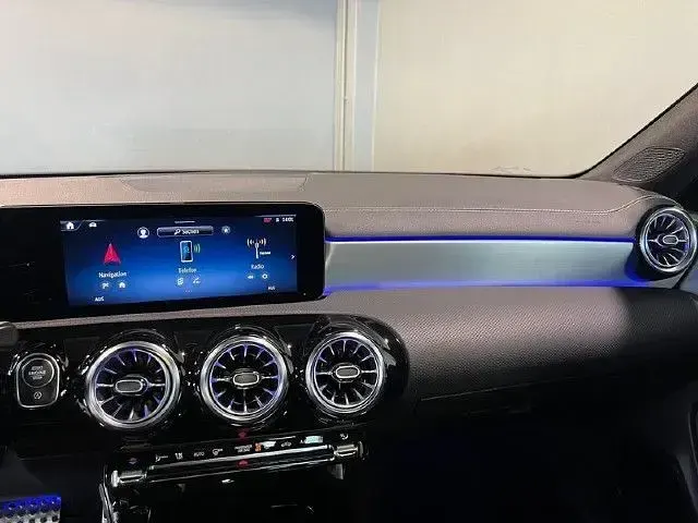 Gebraucht Mercedes CLA200 150 PS (110 kW) 2026