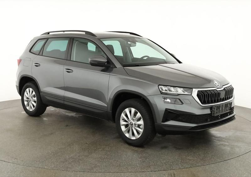 Neu Skoda Karoq Selection 150 PS (110 kW) 2025 Graphite grau metallic SUV