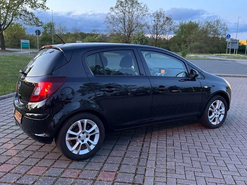 Gebraucht Opel Corsa 80 PS (58 kW) 2009 Schwarz Kleinwagen