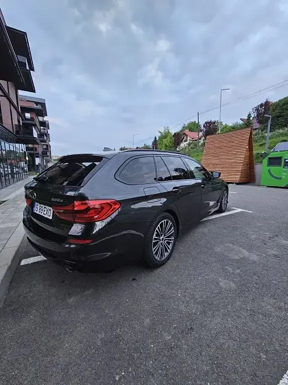 Gebraucht BMW 520 Sport Line 2020 Schwarz Kombi