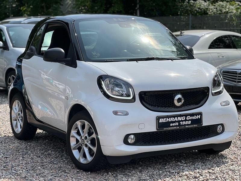 Tridion sicherheitszelle in bl Gebraucht 2017 Smart ForTwo Coupé Passion Kleinwagen | 13.495 € (Guter Preis) - Bild 1/4