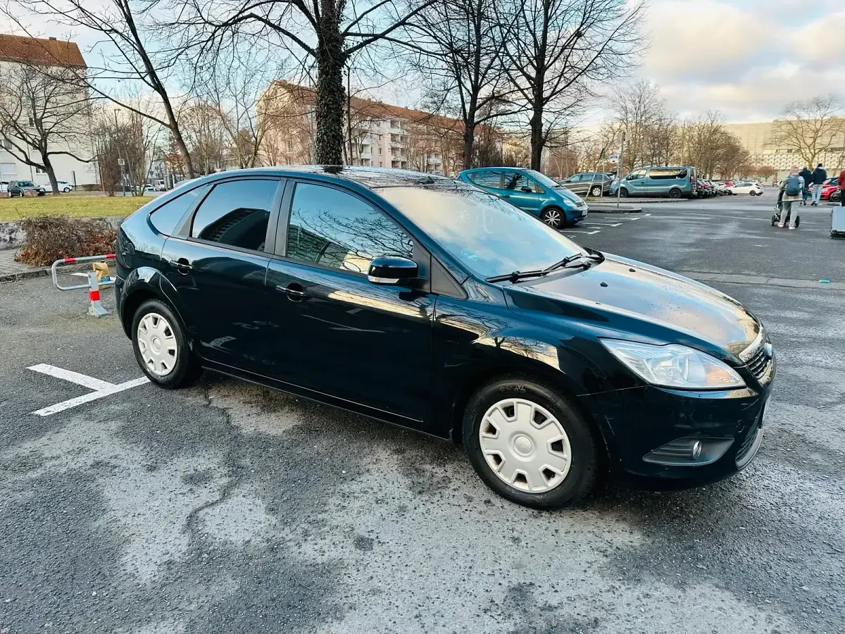 Occasion Ford Focus 109 ch (80 kW) 2011 Noir Berline