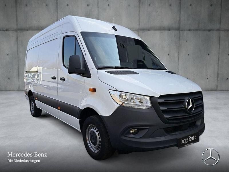 Używany Mercedes Sprinter 170 KM (125 kW) 2024 Biały Van