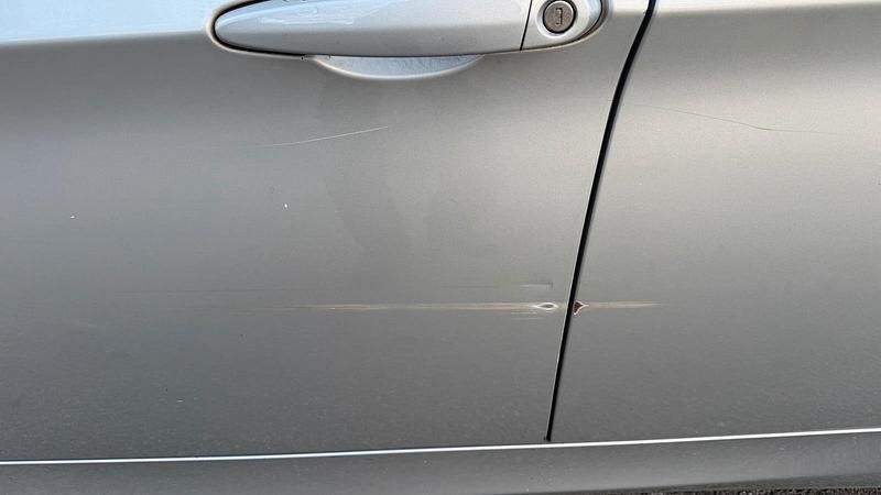 Gebraucht BMW 320 150 PS (110 kW) 2006 Silber Limousine