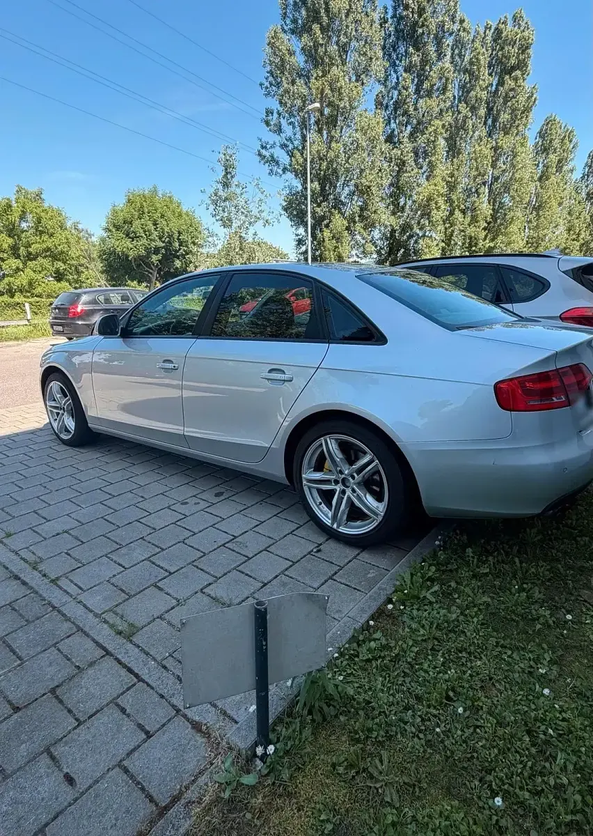 Gebraucht Audi A4 S-Line 160 PS (117 kW) 2008 Silber Limousine