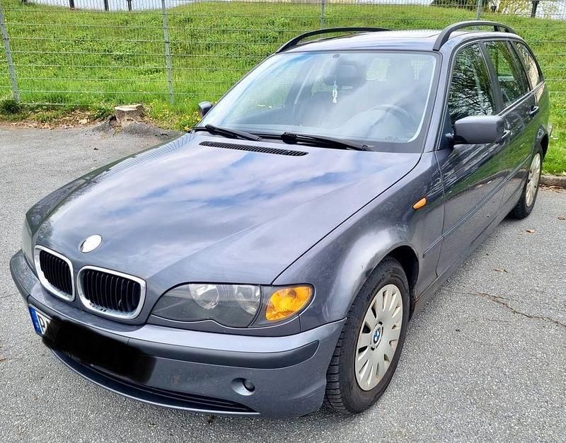 Gebraucht BMW 318 143 PS (105 kW) 2003 Grau Kombi
