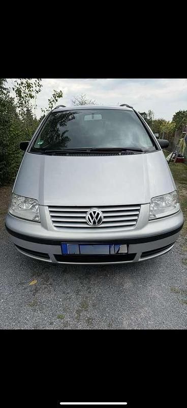 Silber Gebraucht 2001 VW Sharan Comfortline Van / Kleinbus | 1.750 € (Superpreis) - Bild 1/4