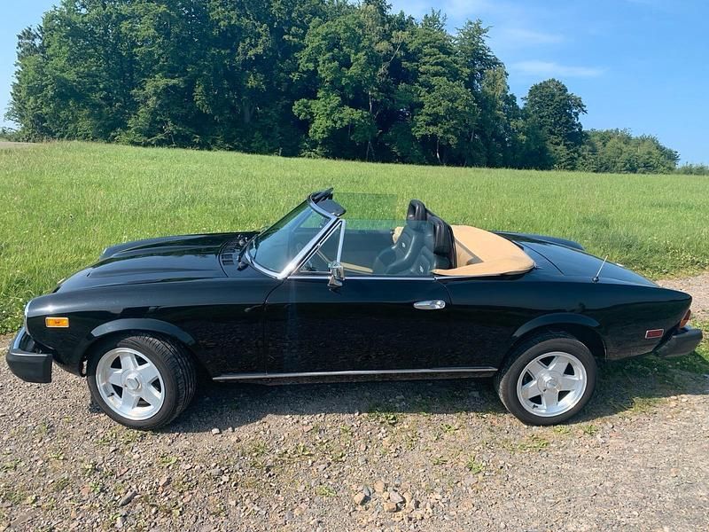 Gebraucht Fiat 124 87 PS (63 kW) 1979 Schwarz Cabrio