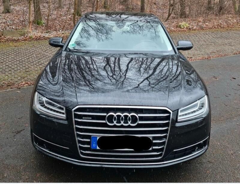 Schwarz Gebraucht 2015 Audi A8 Comfort Limousine | 28.950 € (Fairer Preis) - Bild 1/4