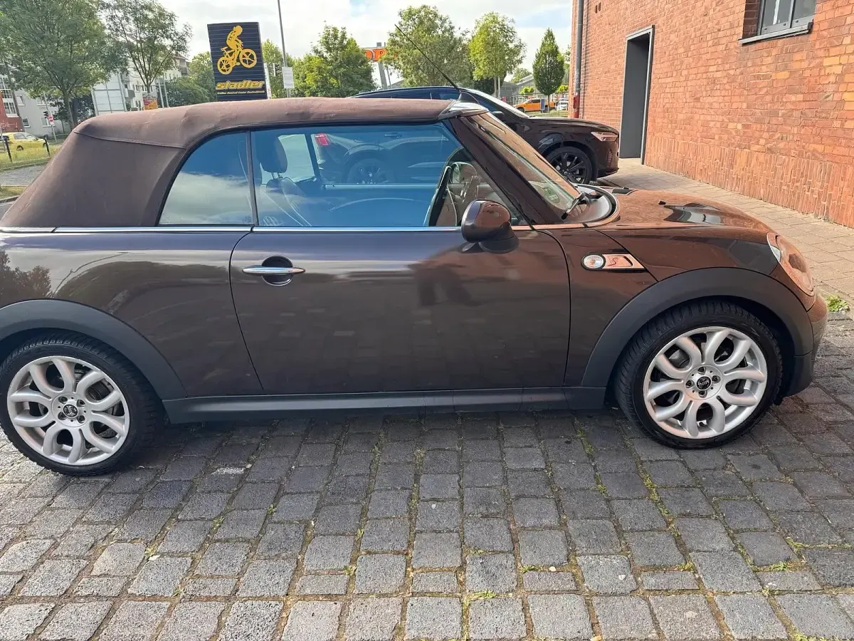 Gebraucht Mini Cooper Cabriolet 184 PS (135 kW) 2011 Braun Cabrio