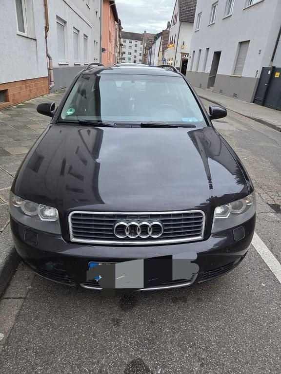Gebraucht Audi A4 163 PS (119 kW) 2004 Schwarz Kombi
